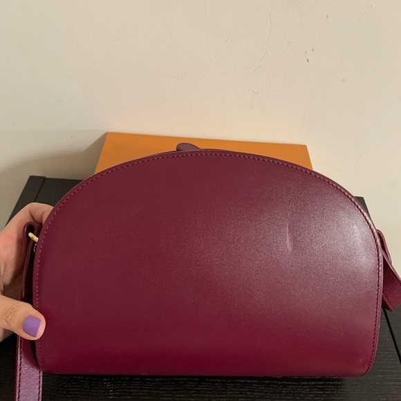 APC Half moon bag in burgundy - Picture 5 of 7